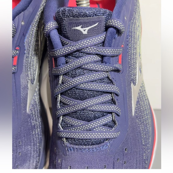 Mizuno Wave Sky 5 Womens Size 8M Running Shoes Peacoat/Red 411329.PCPC Worn 1X! - Picture 10 of 16